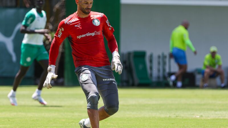 Palmeiras recebe contato do Grêmio e quer definição rápida sobre o futuro de Weverton