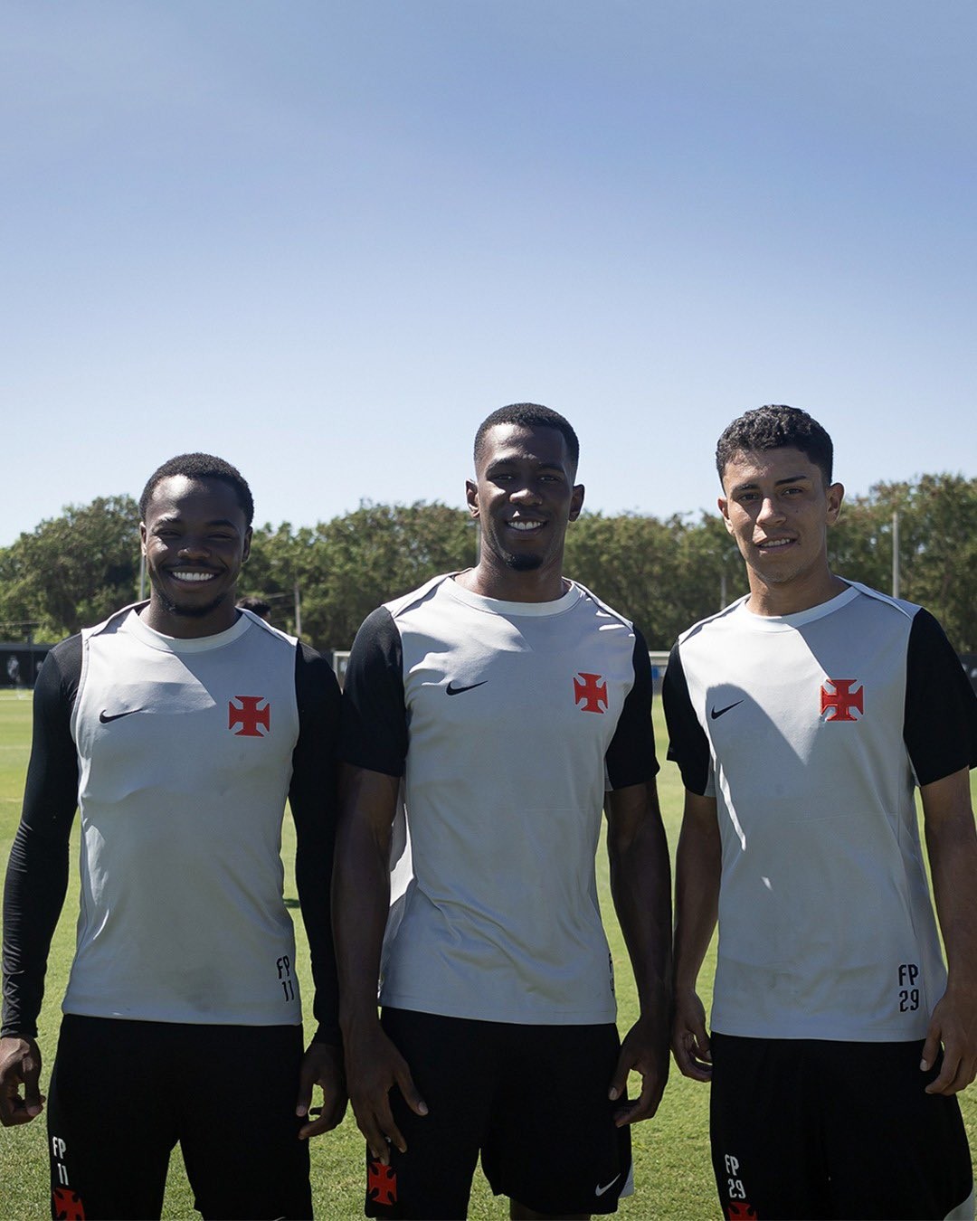 Hinestroza, Cuesta, Gómez… Como o Vasco virou um atrativo para jogadores da Colômbia