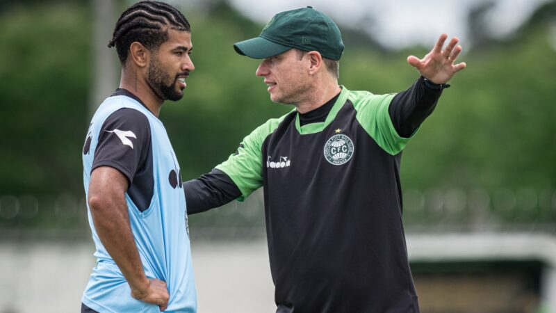 Escalação: Coritiba tem dúvida na defesa para a estreia na Série A; veja provável time