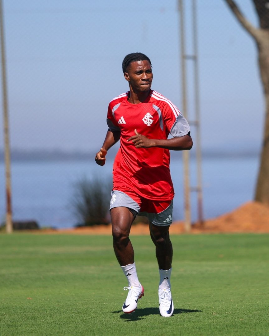 Benjamin desfalca o Inter contra o Inter-SM e vira dúvida para o Gre-Nal