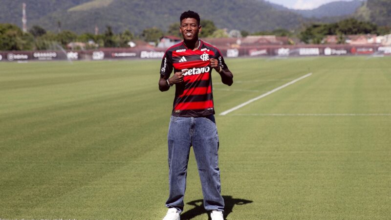 Problema de Danilo e cuidado com Ortiz podem fazer Vitão furar fila para estreia no Flamengo