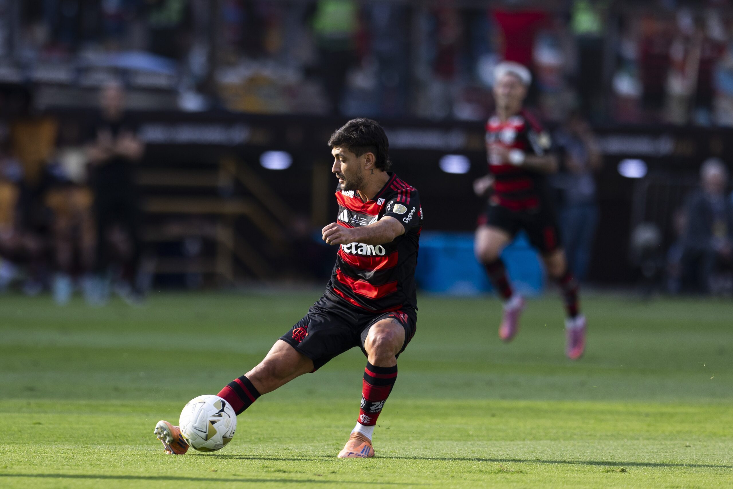 Arrascaeta, Ayrton, Jorginho e mais: entenda as ausências na estreia do time principal do Flamengo