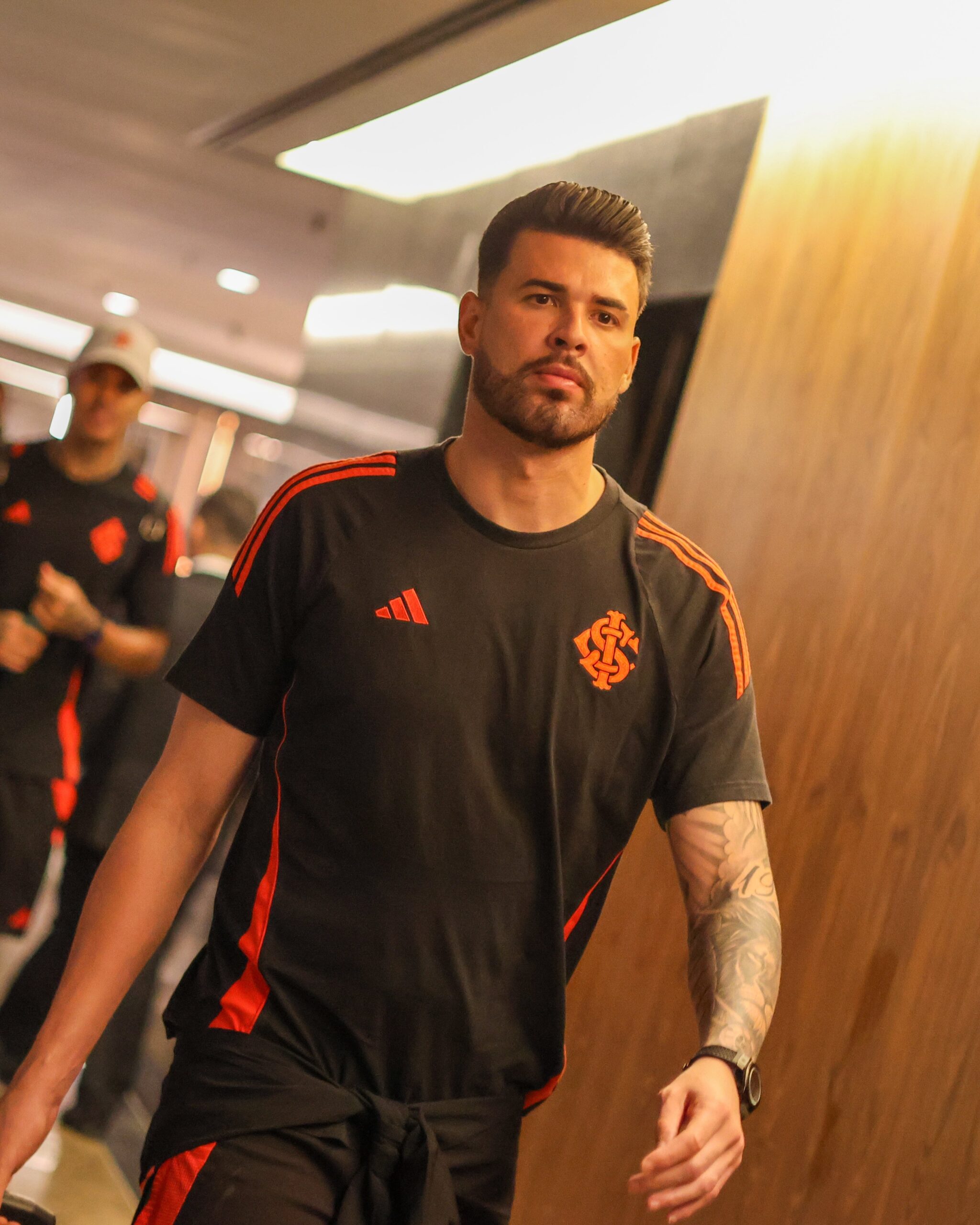 Fora do Gre-Nal, goleiro Ivan, do Inter, negocia com o Remo