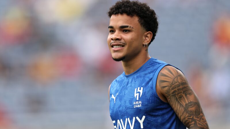 Perto de fechar com o Corinthians, alagoano já jogou no Agrimaq e foi para o Coritiba na base