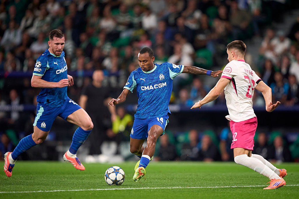 Igor Paixão disputa partida da Liga dos Campeões nesta quarta-feira (21)