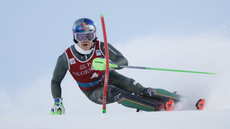 Lucas Pinheiro conquista prata na etapa de Adelboden da Copa do Mundo de esqui alpino