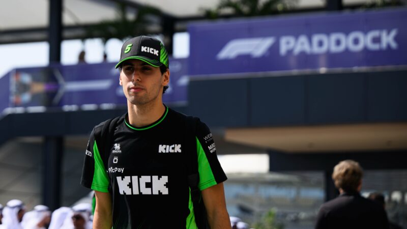 Simulador nas férias vira trunfo de Bortoleto para “a maior mudança de regulamento da F1 em décadas”