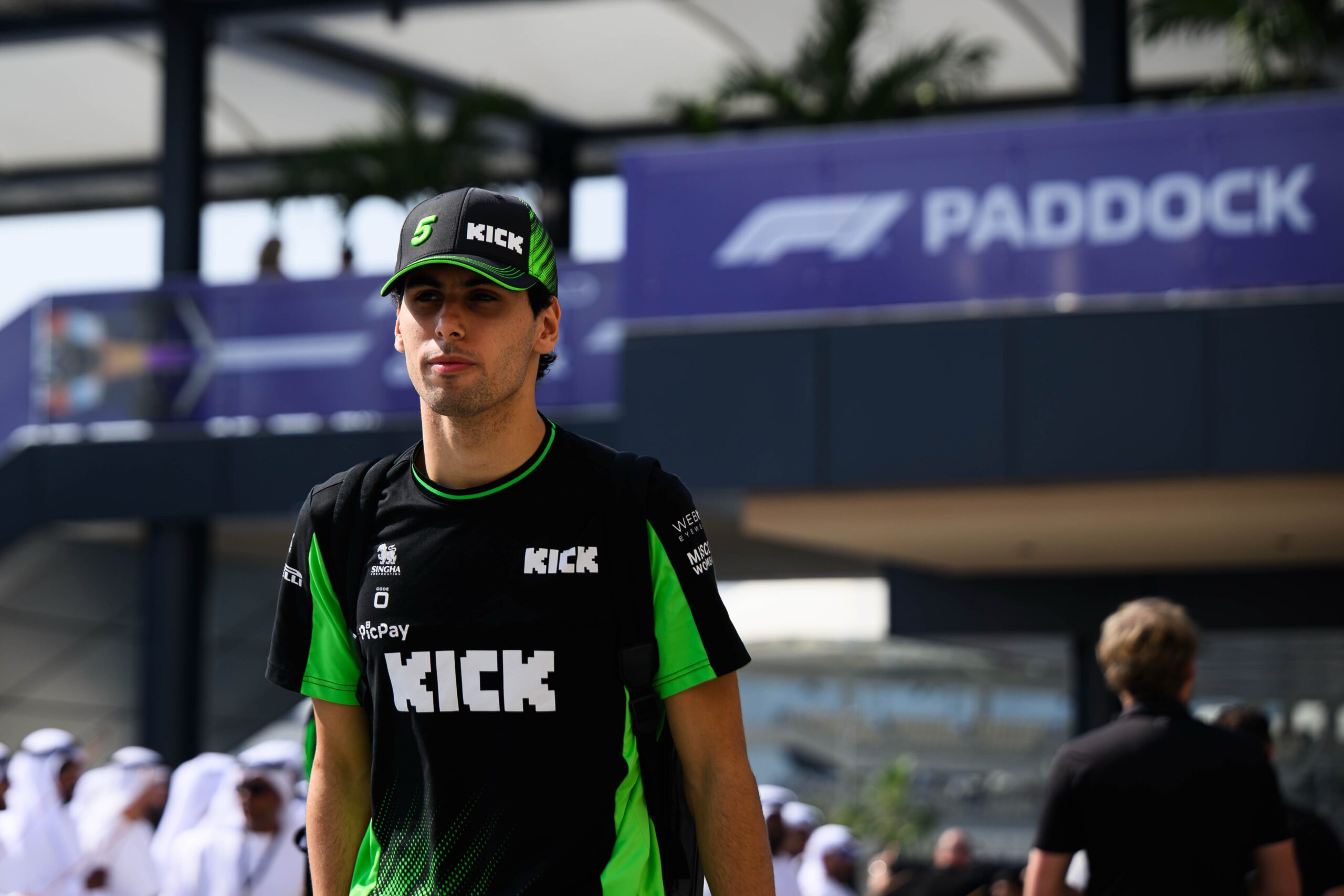 Simulador nas férias vira trunfo de Bortoleto para “a maior mudança de regulamento da F1 em décadas”