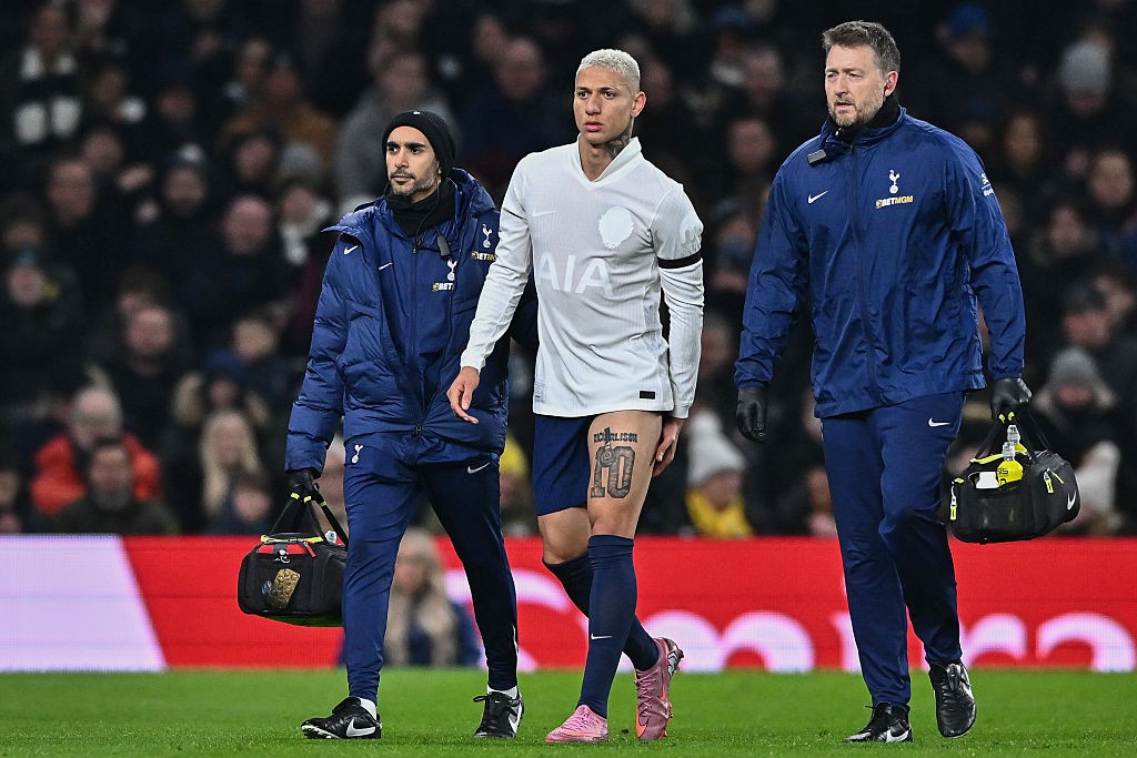 Richarlison sofre lesão grave e ficará afastado por sete semanas