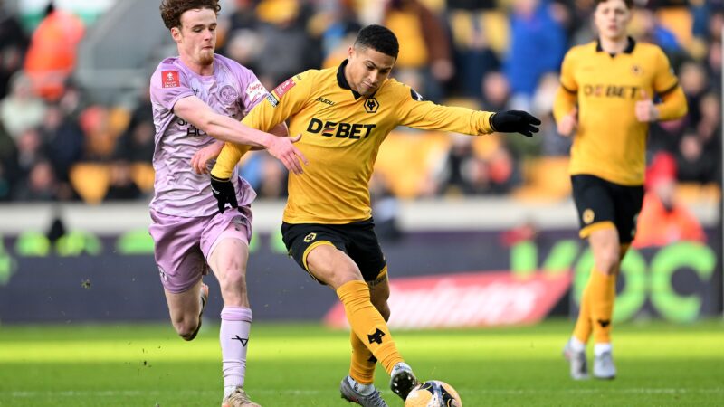 João Gomes lidera oito estatísticas no Wolves e festeja 100 jogos na Premier League: “Tudo aqui é sensacional”