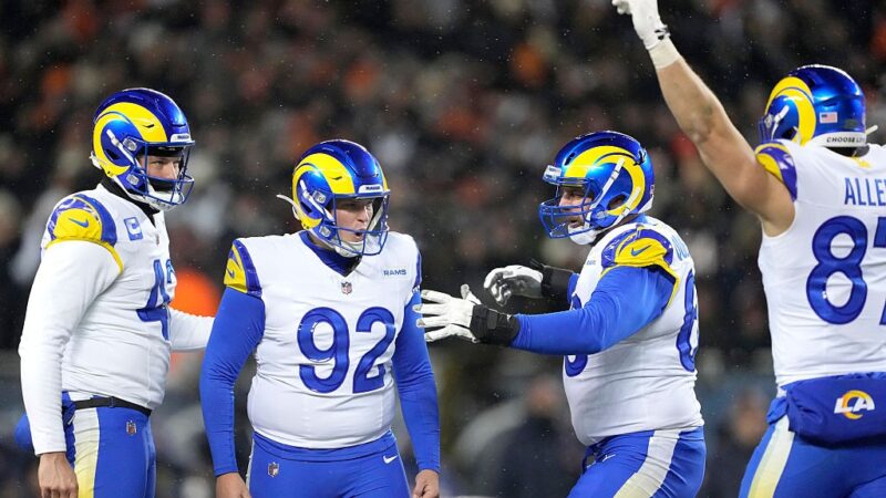 Rams frustram milagre dos Bears, vencem na prorrogação e garantem vaga na final da NFC