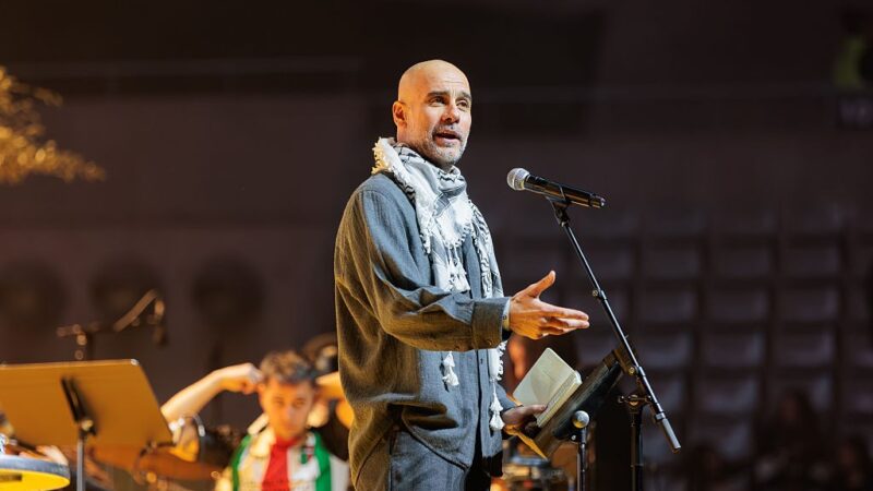 Pep Guardiola faz discurso em defesa das crianças da Palestina: “Nós as abandonamos”