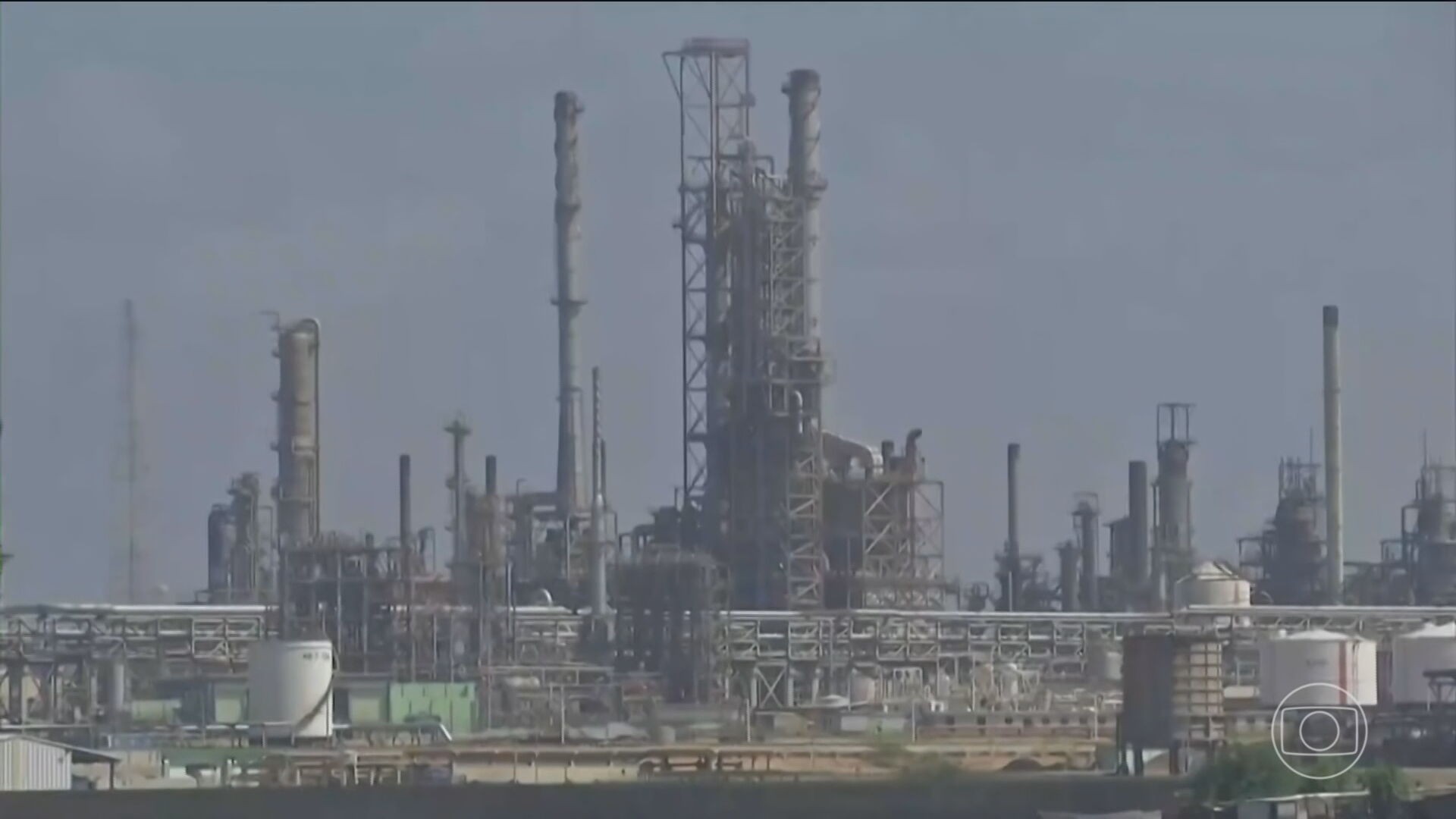 Entenda por que Venezuela tem mais reservas de petróleo que o Brasil, mas produz menos