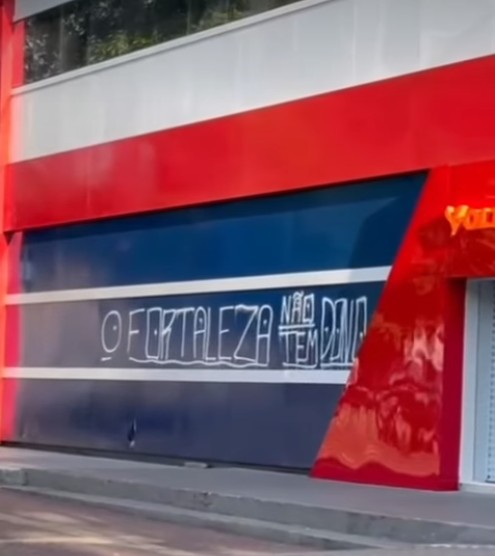 Muros do Fortaleza são pichados às vésperas de eleições para Conselho da SAF