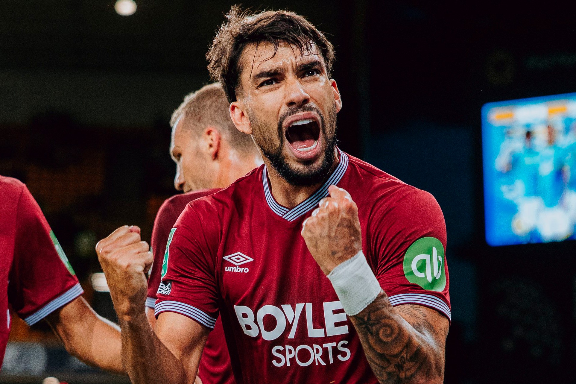 Flamengo avança em nova reunião, e West Ham posta vídeo de Paquetá em tom de despedida