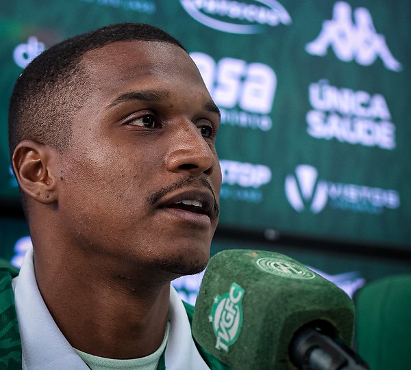 Igor Pereira, do Guarani, rompe ligamento cruzado anterior do joelho e fará cirurgia