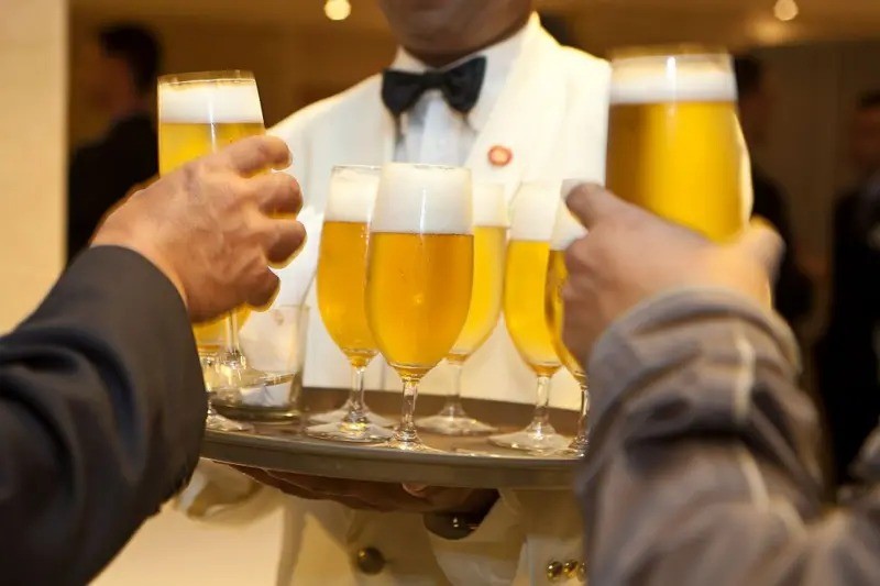 A história do chope no Brasil: como bebida trocou os modos europeus pelo ‘borogodó’ carioca