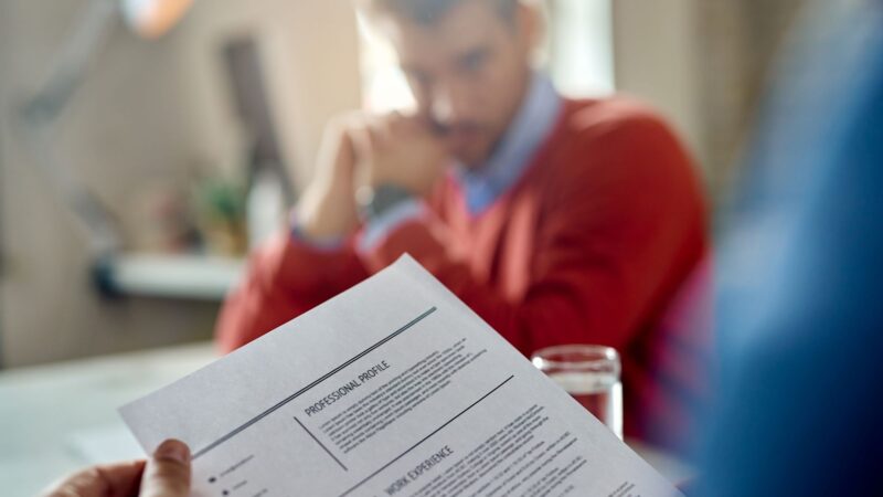 Ano novo, emprego novo: saiba fazer um bom currículo usando IA — e o que dizem os especialistas