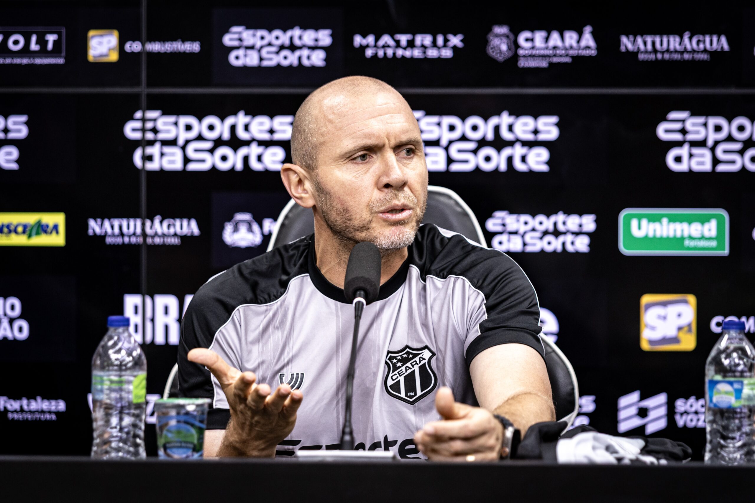 Mozart celebra vitória do Ceará, mas pondera: “Volume ofensivo pode melhorar”