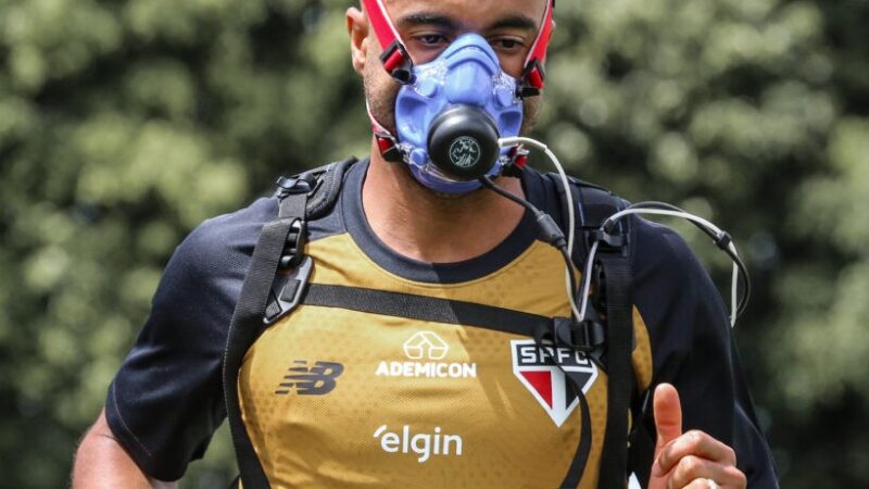 São Paulo finaliza avaliações físicas e testes; André Silva, Ryan e Luan correm no gramado