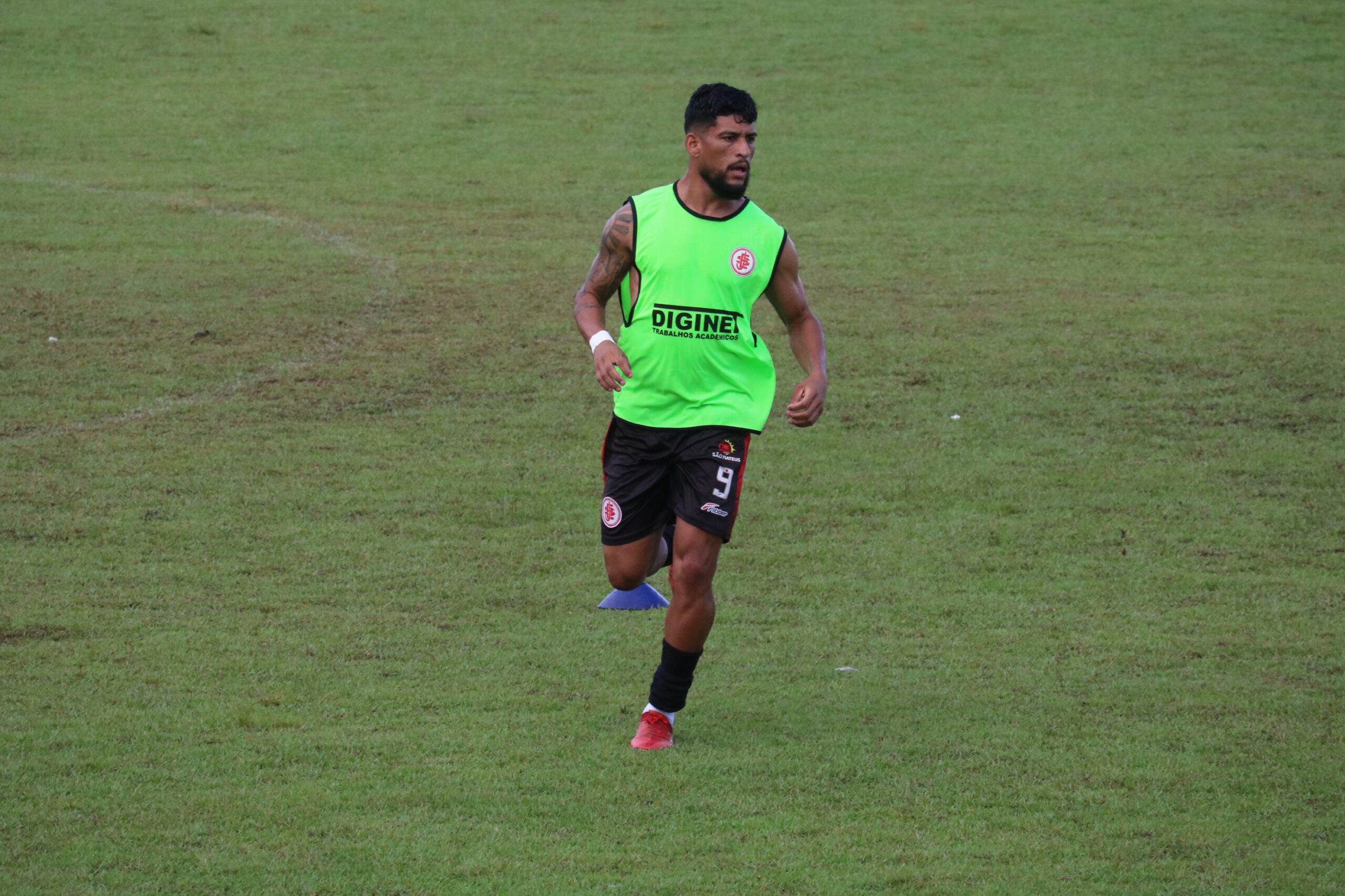 Parnahyba anuncia contratação atacante Jr. Saudade e mais dois nomes para temporada 2026