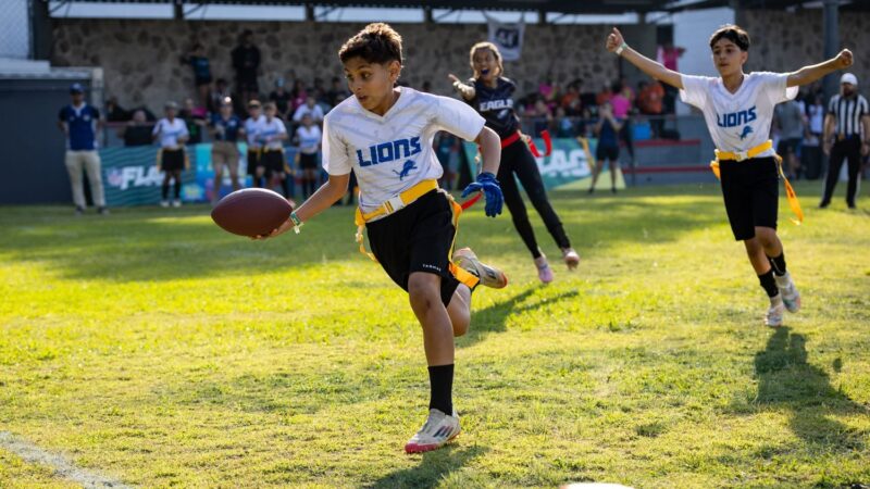 Do pátio da escola ao Pro Bowl: projeto social leva o flag football brasileiro a evento da NFL