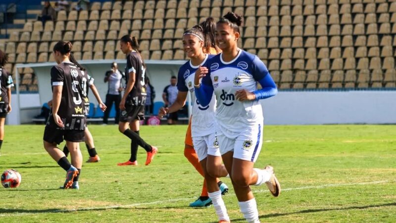 São José anuncia renovação com sete jogadoras do time feminino para 2026