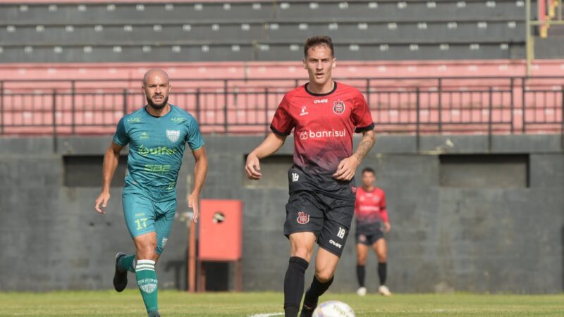 Sergipe anuncia contratação do meia Juliano Fabro para 2026