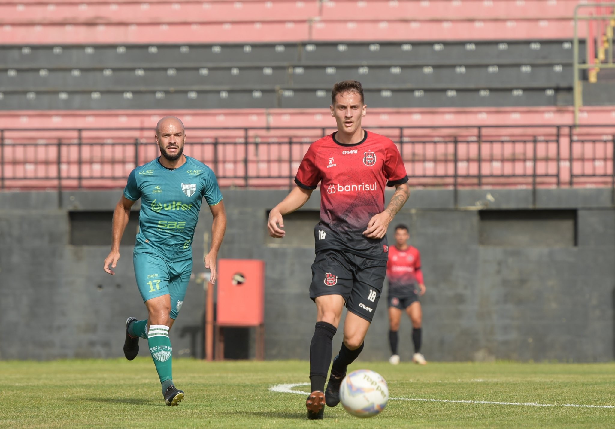 Sergipe anuncia contratação do meia Juliano Fabro para 2026