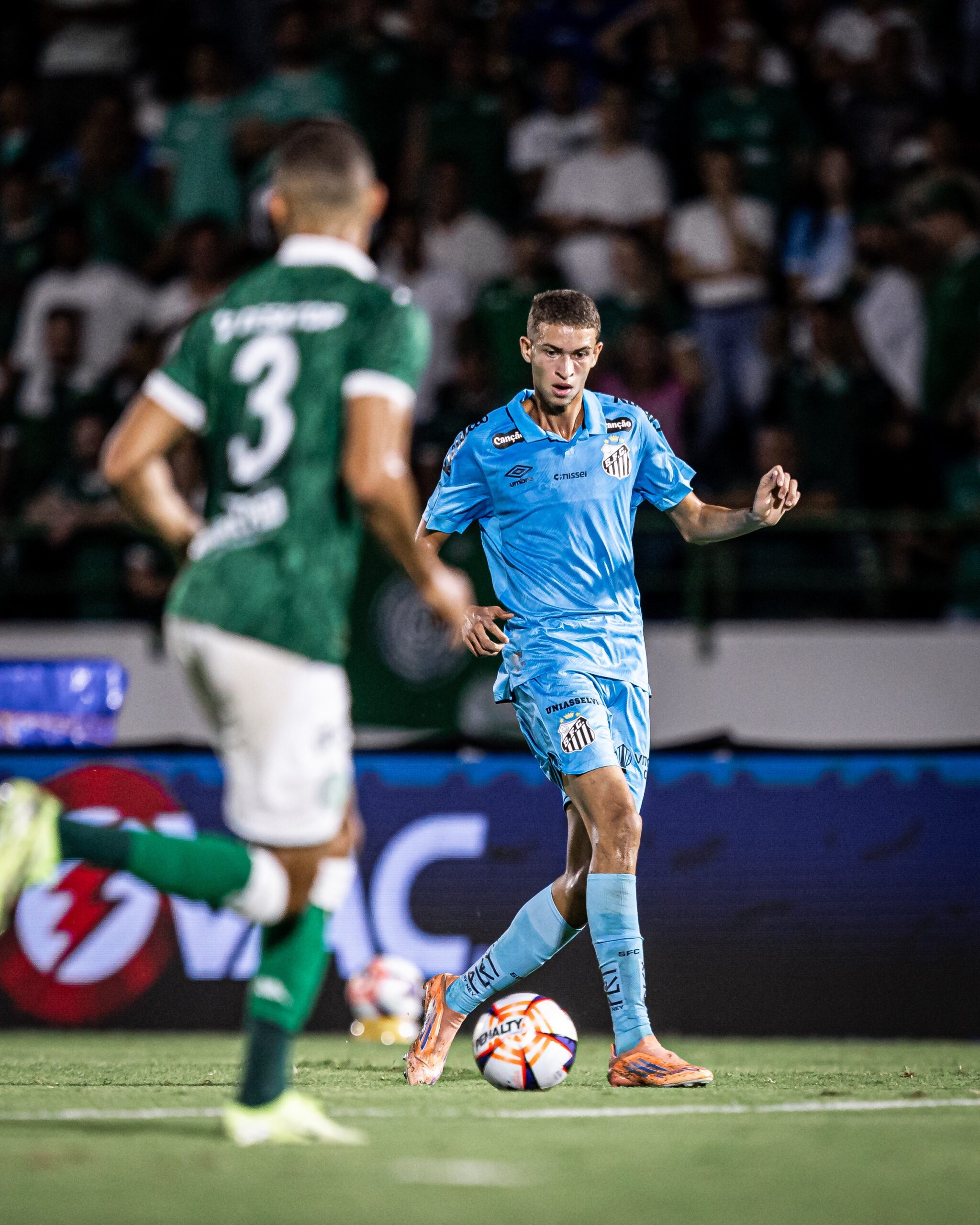 Vinicius Lira ganha chance, e Santos segura ida ao mercado para contratar substituto de Souza