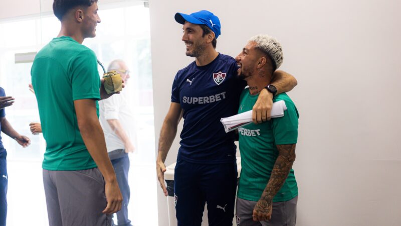 Luis Zubeldía encerra licença e volta a trabalhar no Fluminense após procedimento no coração