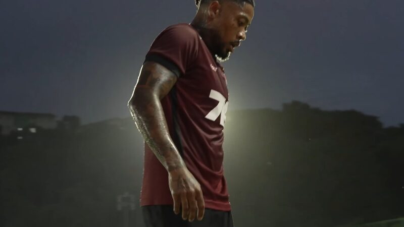 Vitória prepara estreia de Marinho para jogo contra o Flamengo