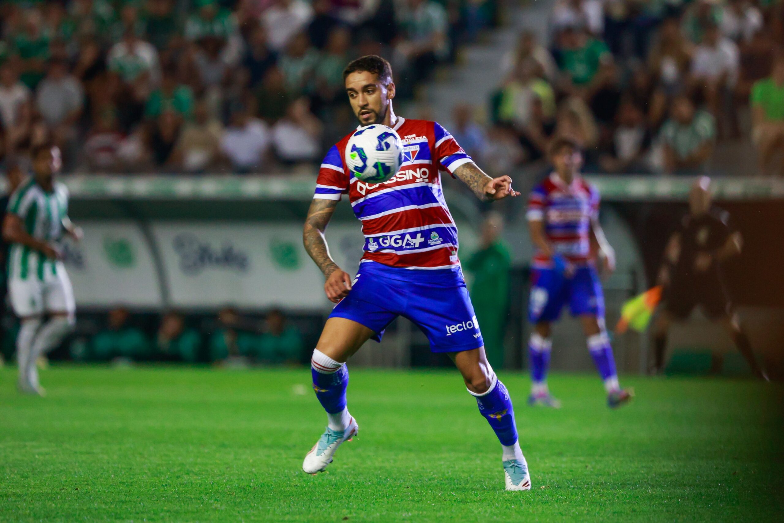 Reforço no Corinthians? Matheus Pereira marca como Martínez e cria mais do que Bidon; veja números