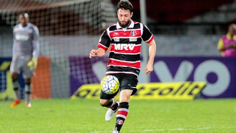 Ídolo do Santa Cruz e ex-Botafogo e Inter, meia João Paulo anuncia aposentadoria