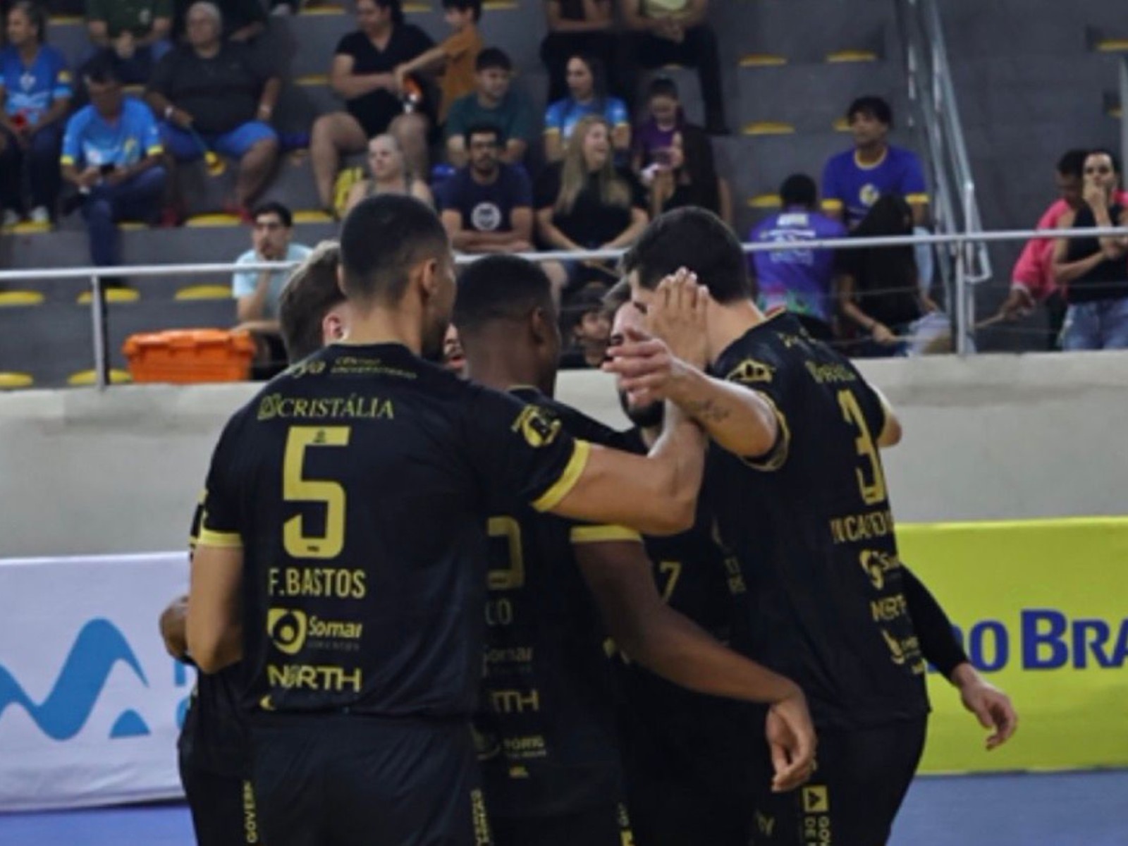 MOC Vôlei vence Araguari e segue invicto na liderança da Superliga B