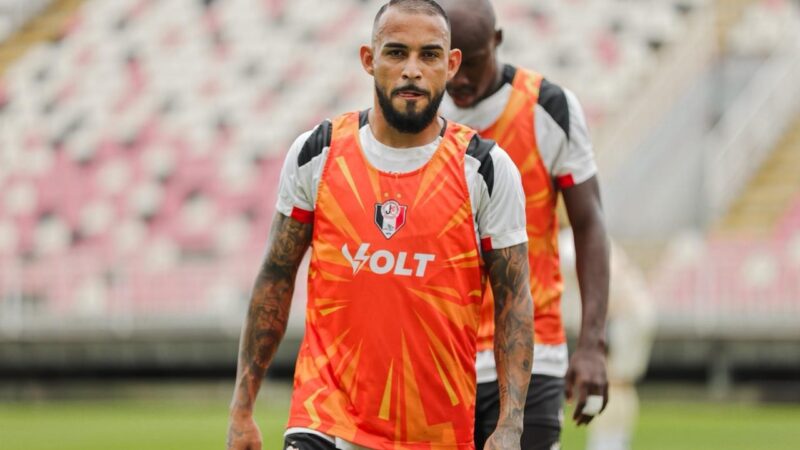 “Uma nova oportunidade”, diz Natanael, novo lateral do Joinville