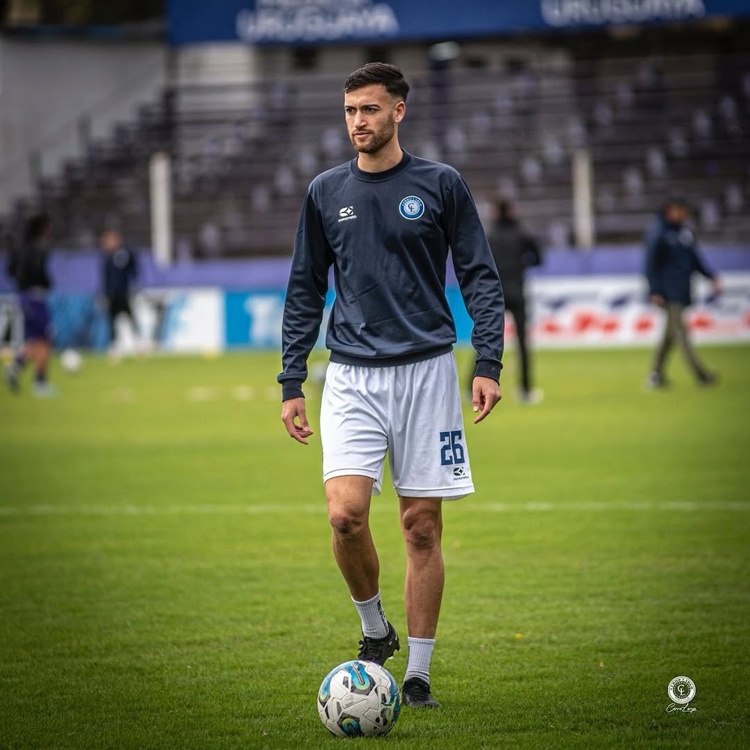 Avaí avança pela contratação de zagueiro argentino