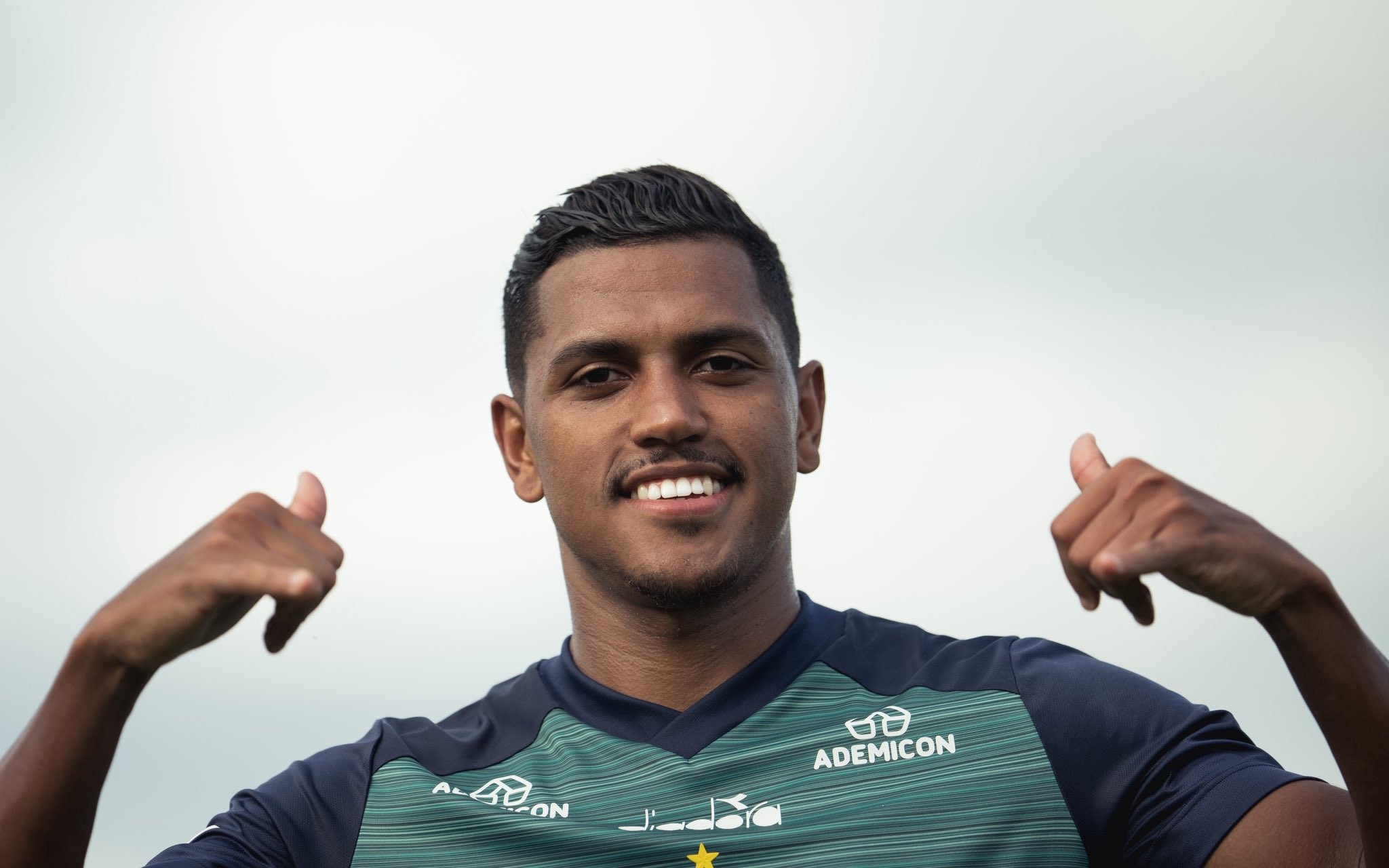 Escalação do Coritiba: reforços aparecem pela primeira vez entre os relacionados; veja a lista