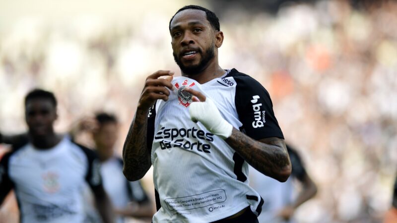 José Martínez resolve questões na Venezuela e espera voltar ao Corinthians até o fim da semana