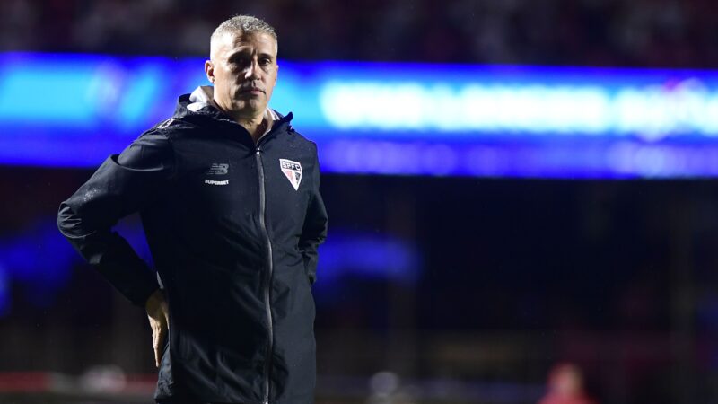 Crespo exalta espírito do São Paulo e diz que pode manter formação: “Tentar encontrar uma identidade”