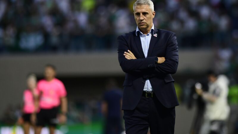 Crespo admite preocupação, cita dificuldades no São Paulo, mas diz: “Time está crescendo”