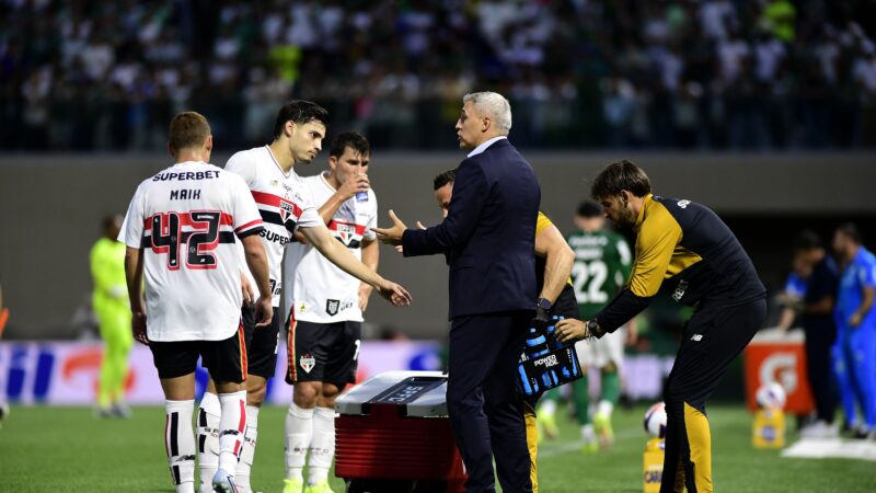 São Paulo luta só para não cair no Brasileirão? Comentaristas opinam