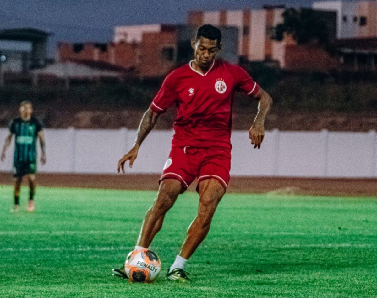 Ex-parceiro de Hulk na China, Ricardo Lopes assina contrato com o América-RN