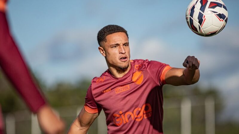 Paysandu tem negociação avançada com lateral-esquerdo do Vila Nova