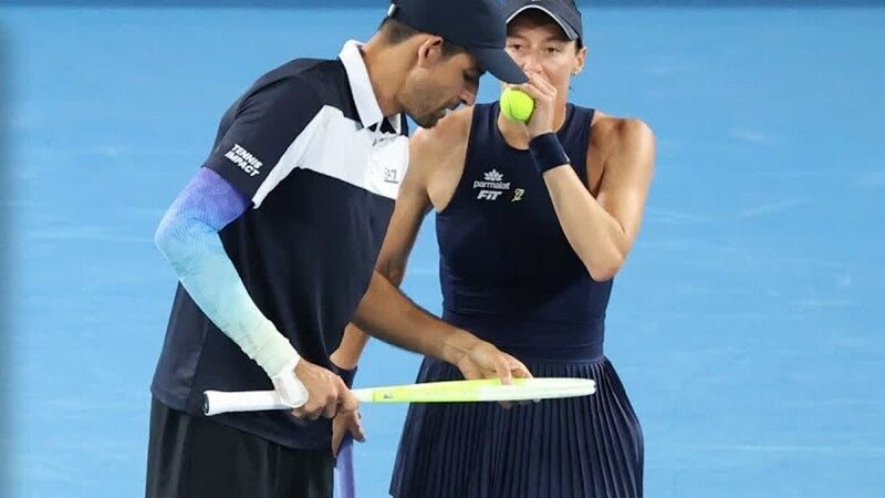 Luisa Stefani arranca virada e vai à semifinal de duplas mistas no Australian Open