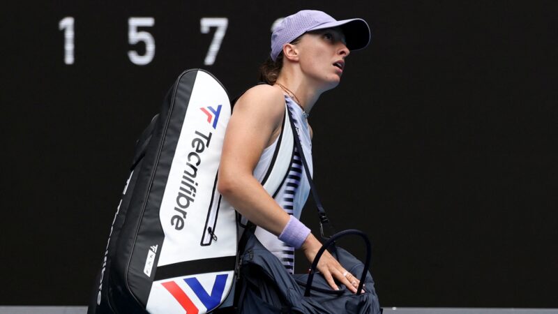 Swiatek apoia Coco Gauff e critica a falta de privacidade no Australian Open: “Animais no zoológico”