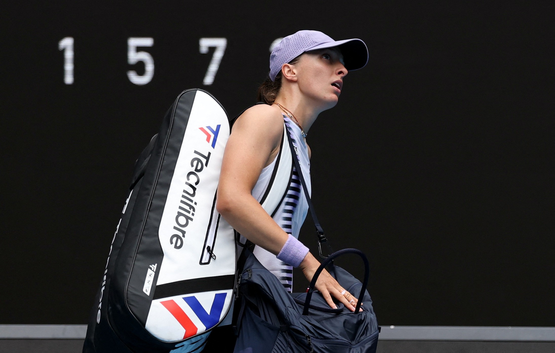 Swiatek apoia Coco Gauff e critica a falta de privacidade no Australian Open: “Animais no zoológico”