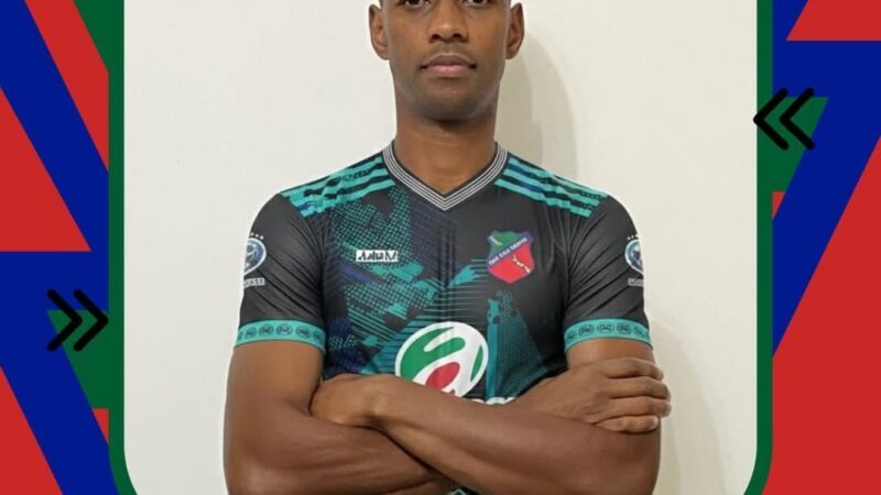 Humaitá anuncia contratação de experiente zagueiro de 36 anos ex-Duque de Caxias-RJ