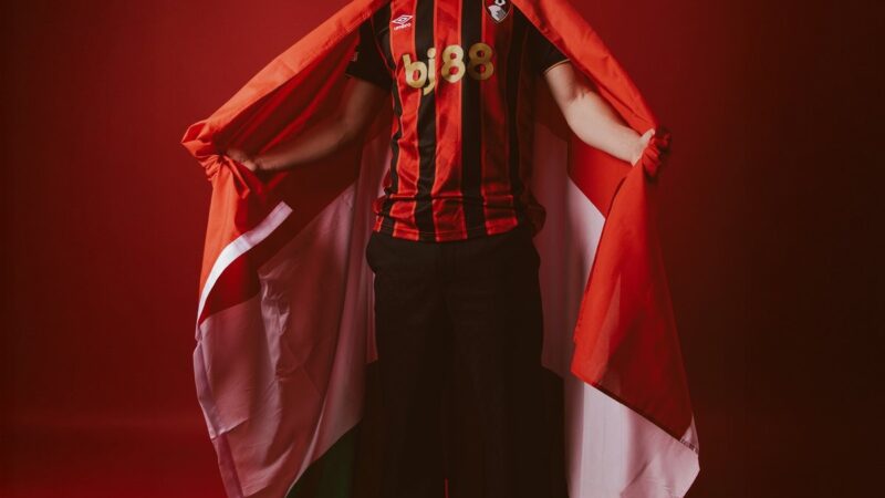 De olho em Rayan, Bournemouth anuncia contratação de joia da Hungria, por R$ 74,8 milhões