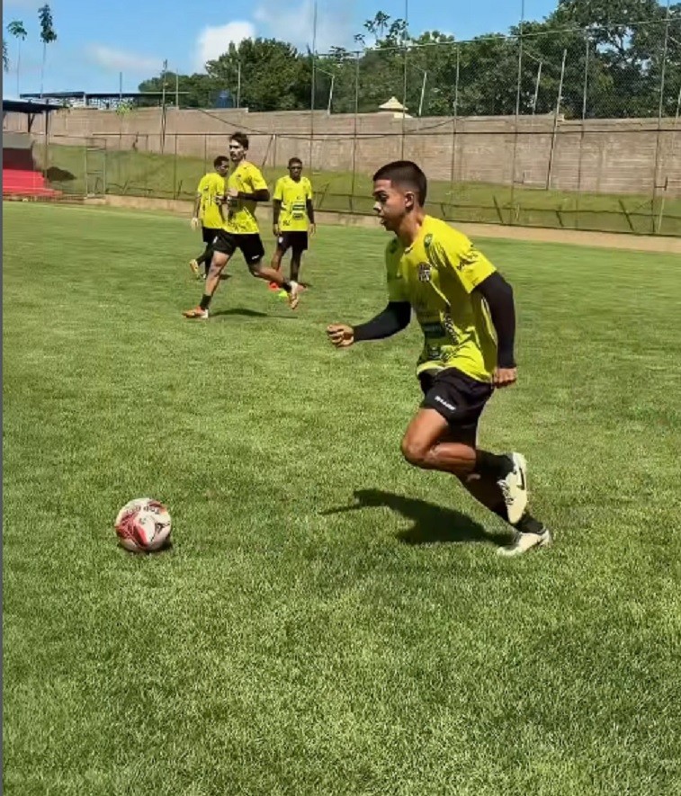 Com mais opções à disposição para encarar Humaitá, Santa Cruz-AC mira 1ª vitória no Acreano